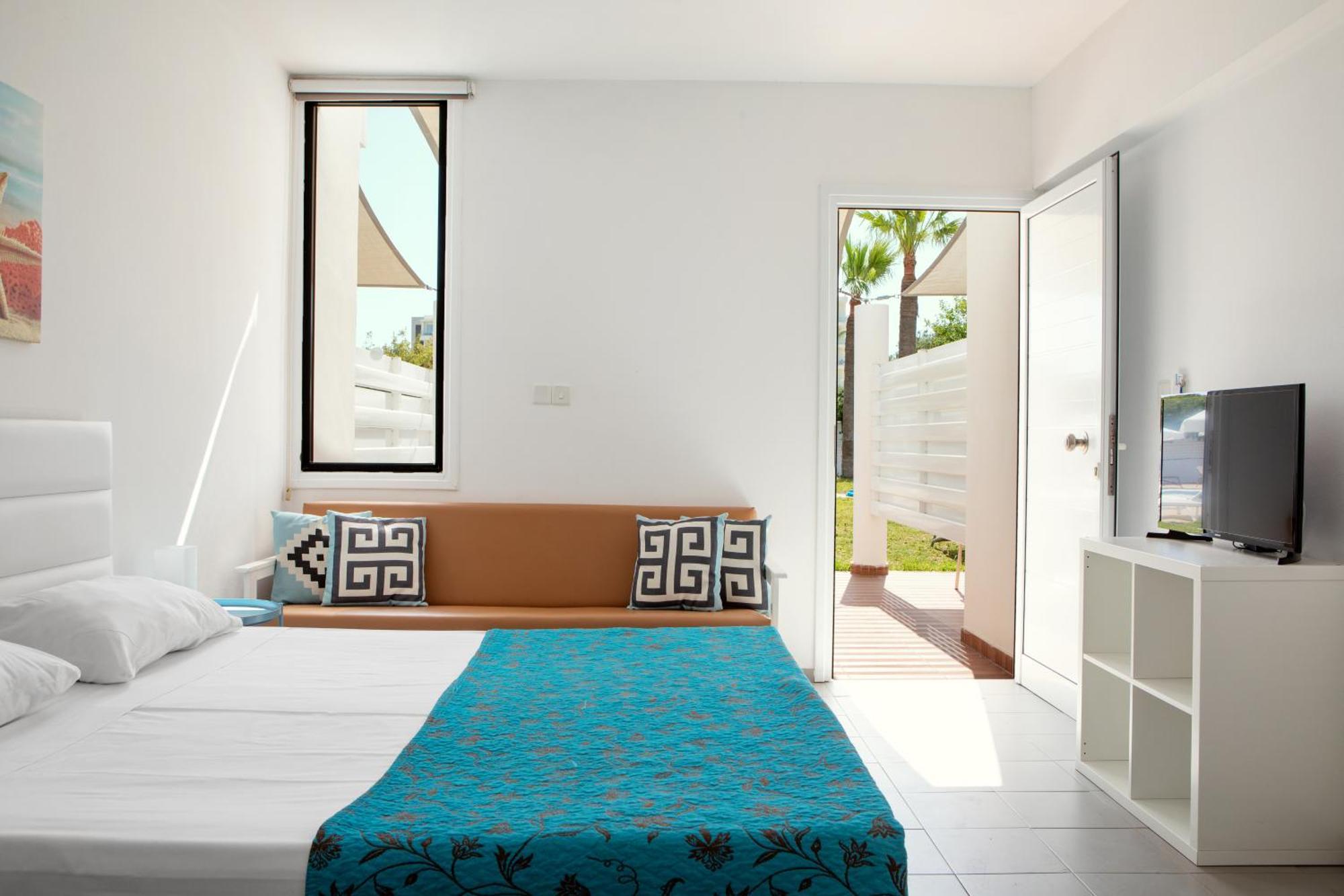 Lantiana Napa Aparthotel Айя-Напа Экстерьер фото