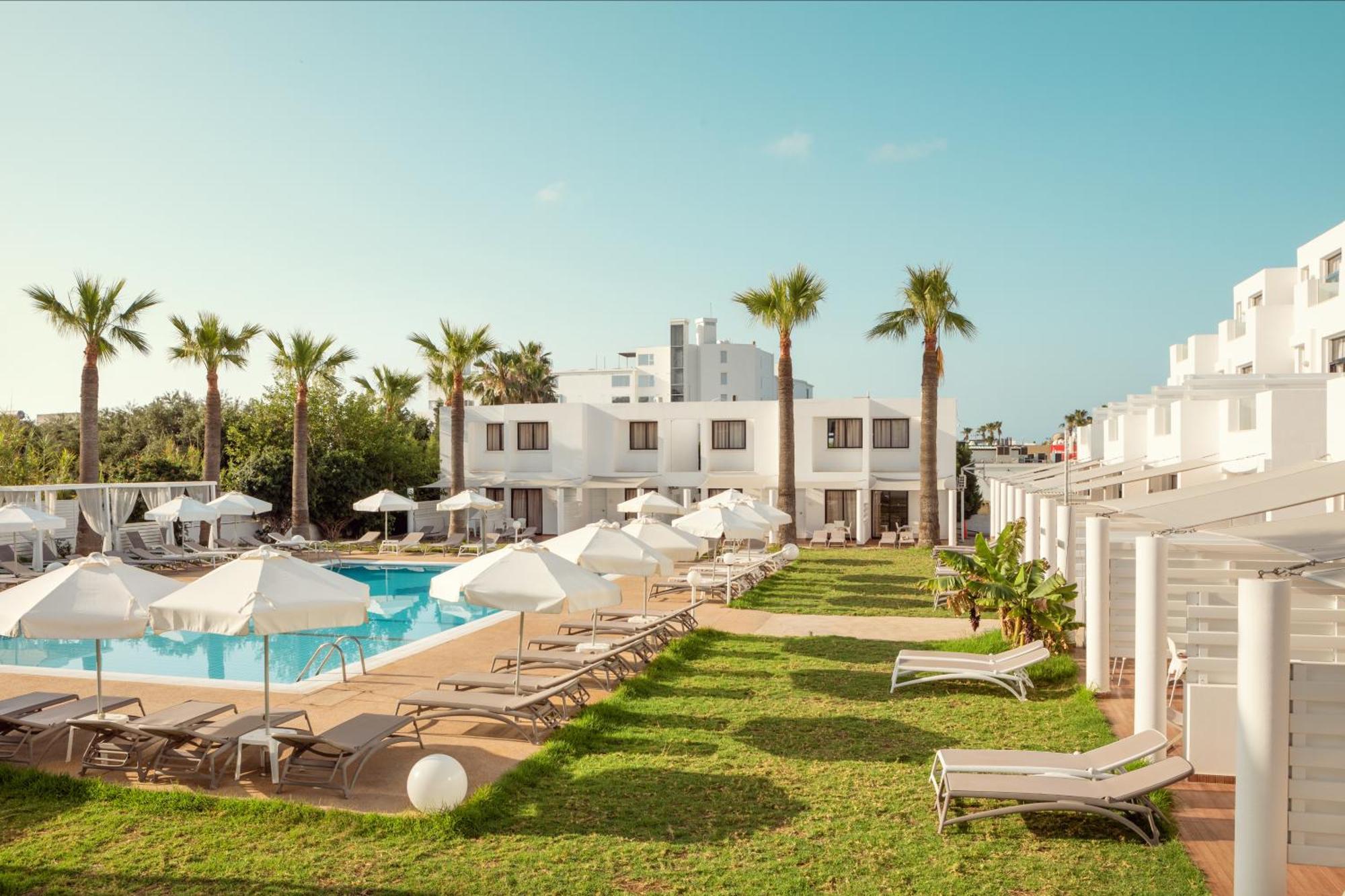 Lantiana Napa Aparthotel Айя-Напа Экстерьер фото