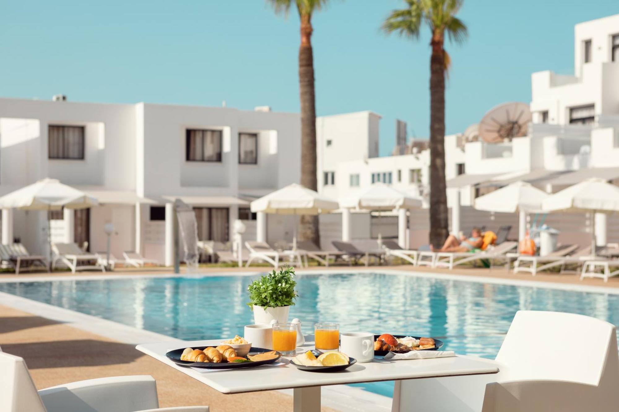 Lantiana Napa Aparthotel Айя-Напа Экстерьер фото